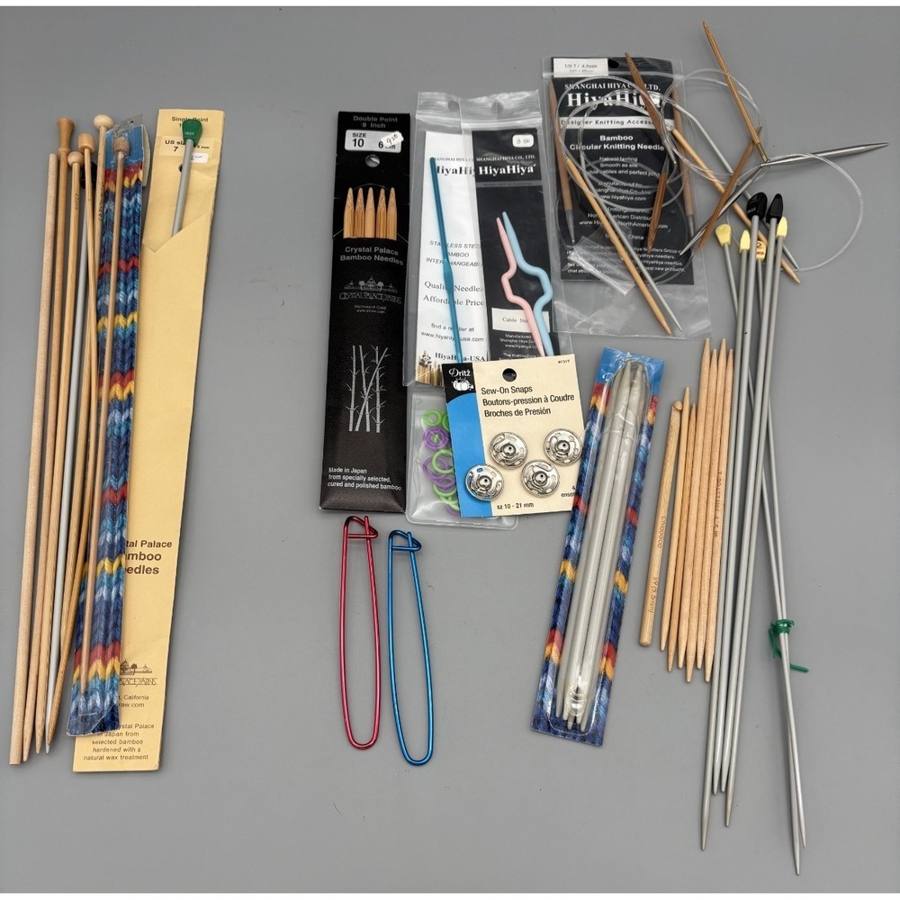 Lot of Vintage Crochet Items, Bamboo Knitting Needles, Sew-On Snaps,‎ etc.